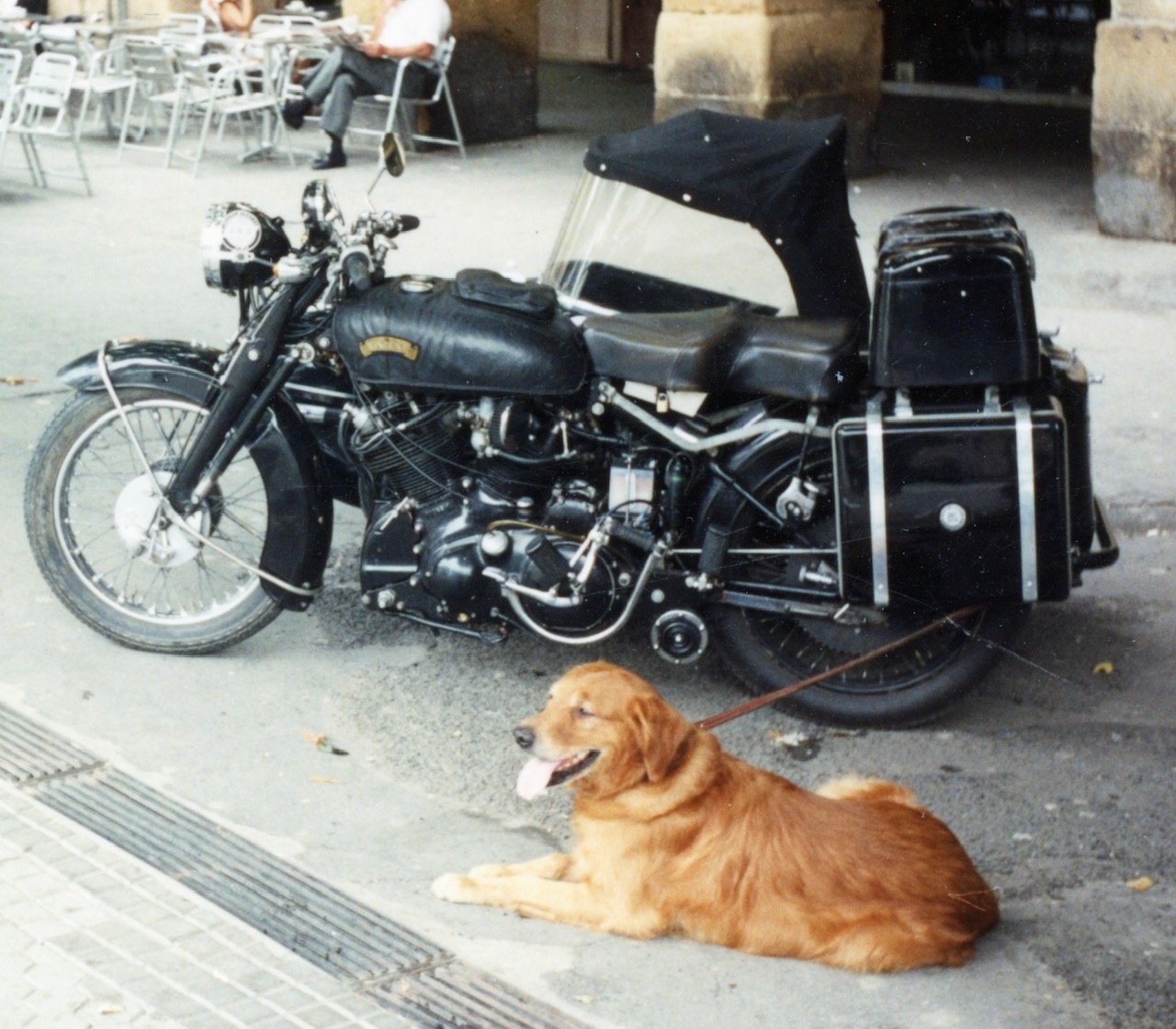1952 Black Shadow acquired 1969 (for £160).jpeg - Bill W's 1952 Black Shadow - acquired 1969 for £160.  The sidecar was fitted in 1980 - great for dogs, and for camping.